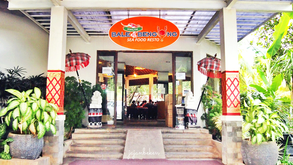 Rumah Makan Seafood Jakarta Timur - Bale Bengong Resto 